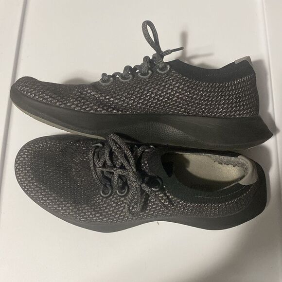 allbirds Other - Allbirds sneakers